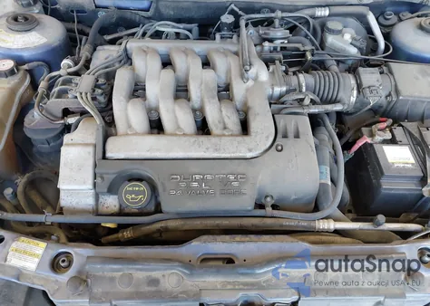 2002 Mercury Cougar V6 из США, поврежденный, VIN 1ZWFT61LX25604800